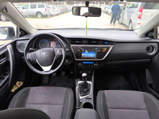 Toyota Auris foto 9