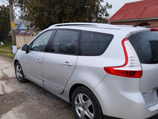 Renault Grand Scenic foto 7