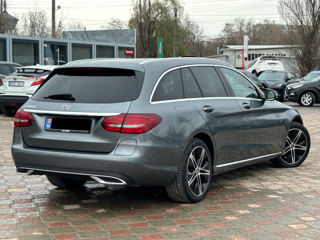 Mercedes C-Class foto 4