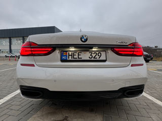 BMW 7 Series foto 3