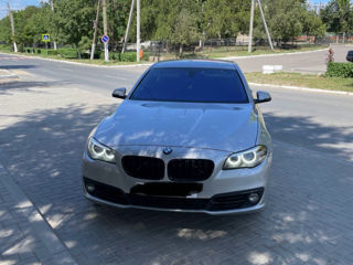 BMW 5 Series foto 3