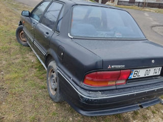 Mitsubishi Galant foto 2