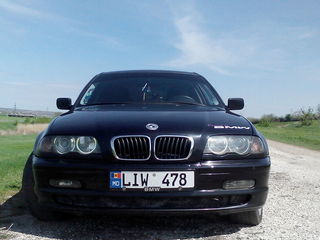 BMW 3 Series foto 1