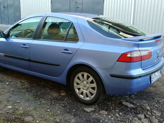 Renault Laguna foto 2