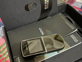 Nokia 8800.Sterea ca Noua.Are tot set Cutie acte încărcător.Accomulator inflat. foto 6