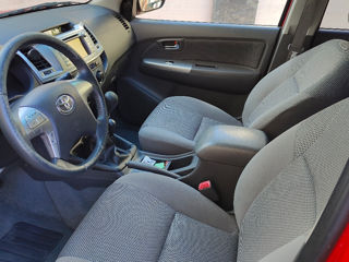 Toyota Hilux foto 7