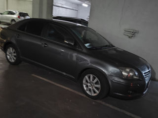 Toyota Avensis foto 10