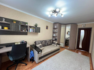 Apartament cu 2 camere, 52 m², Buiucani, Chișinău foto 5