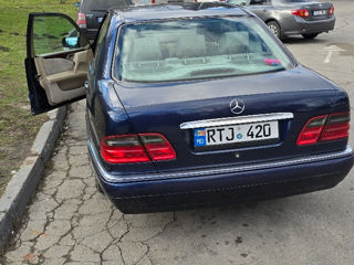 Mercedes E-Class foto 9