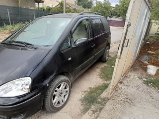 Ford Galaxy foto 2