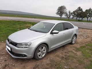 Volkswagen Jetta foto 1