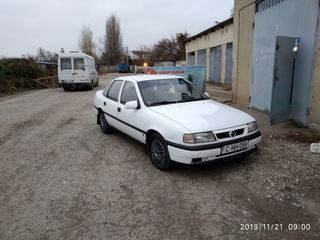 Ford Fiesta foto 7