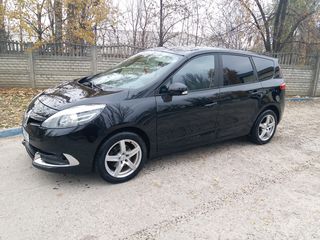 Renault Grand Scenic foto 1