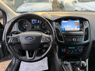 Ford Focus foto 15