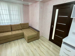 Apartament cu 2 camere, 60 m², Botanica, Chișinău foto 3