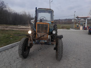 Tractor MTZ80 foto 2