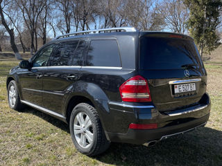 Mercedes GL-Class