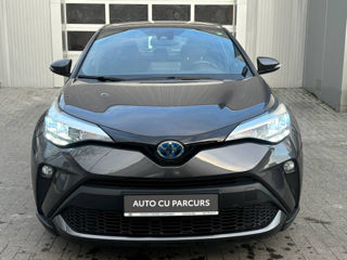 Toyota C-HR foto 2