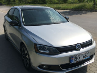 Volkswagen Jetta foto 2