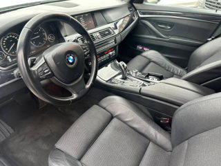 BMW 5 Series foto 8