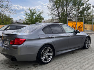 BMW 5 Series foto 4