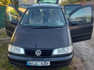 Volkswagen Sharan foto 3