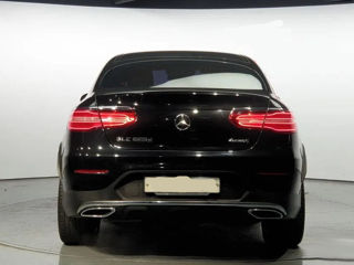 Mercedes GLC foto 4