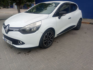 Renault Clio foto 2