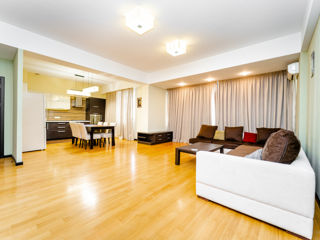 Apartament cu 3 camere, 130 m², Centru, Chișinău foto 5