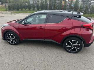 Toyota C-HR foto 3