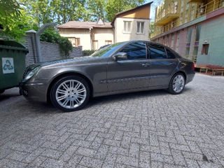 Mercedes E-Class foto 3