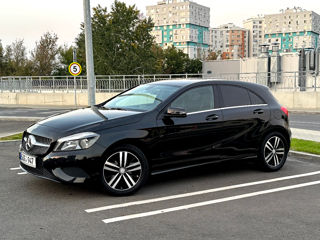 Mercedes A-Class foto 2