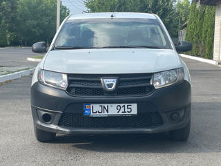 Dacia Logan foto 2