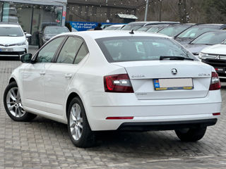 Skoda Octavia foto 3