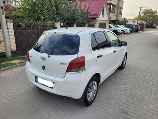 Toyota Yaris foto 3