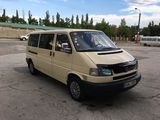 Volkswagen Caravelle foto 2