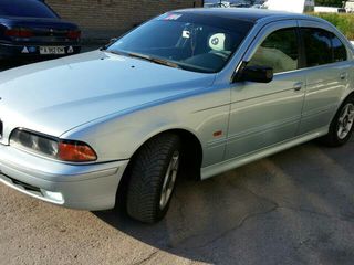 BMW 5 Series foto 5