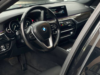 BMW 5 Series foto 9