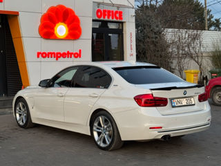 BMW 3 Series foto 2