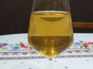 Vin de casa -alb-rosu- Ne aflam- Or.Orhei