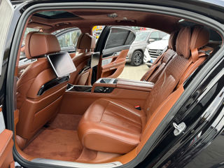 BMW 7 Series foto 14