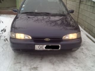 Ford Mondeo foto 8