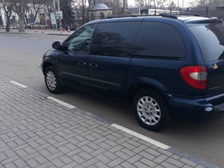 Chrysler Voyager foto 3