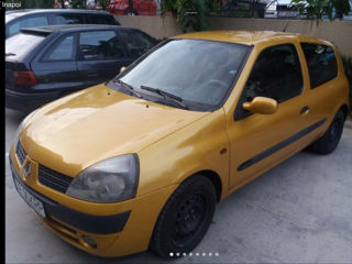 Renault Clio 2 hatchback. Рено Клио 2