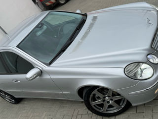 Mercedes E-Class foto 6