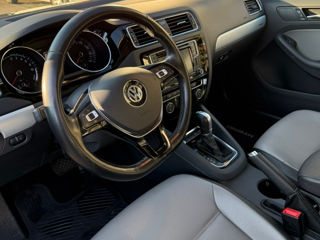 Volkswagen Jetta foto 7