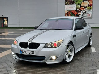 BMW 5 Series foto 1