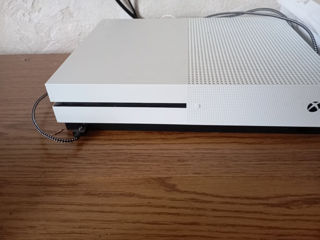 Vând Xbox series One