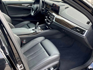 BMW 5 Series foto 4