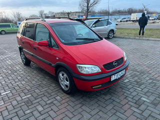 Opel Zafira foto 3